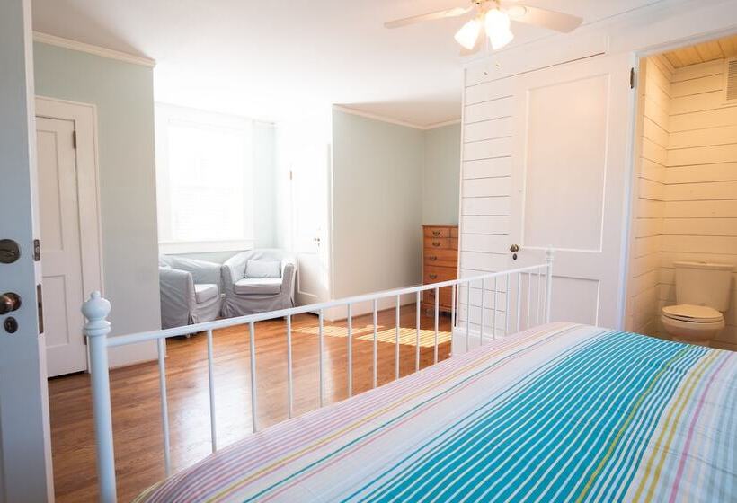 Номер Стандарт Двуспальная Кровать, Swamp Rabbit Inn Travelers Rest