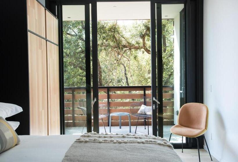 스위트, Harmon Guest House