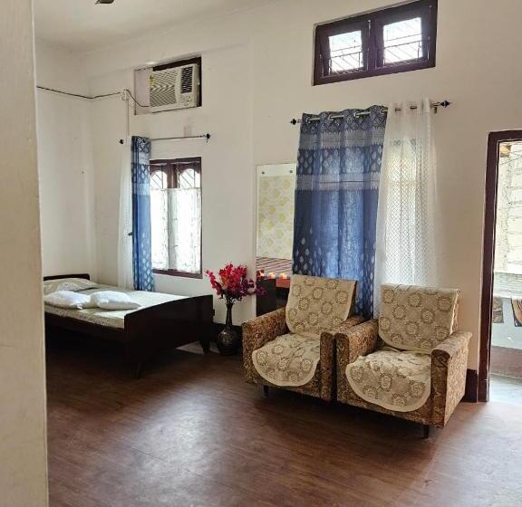 Трехместный Номер Deluxe, Bhaskar Homestay