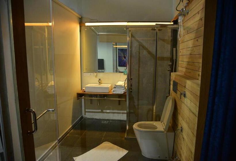 스탠다드 룸 산 전망, Deodar Homestay