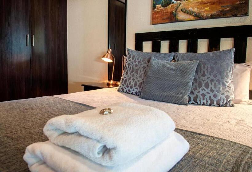 스탠다드 룸, Four Seasons Guesthouses