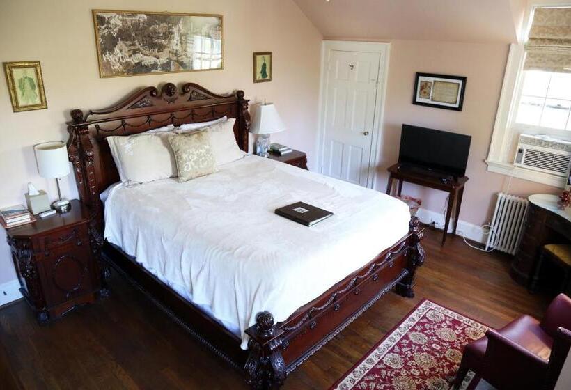 Люкс, Chilton House Suites
