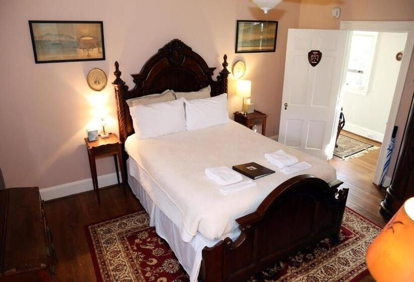 Люкс, Chilton House Suites