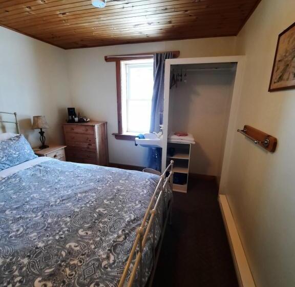 Номер Стандарт Совместная Ванная, Auberge Schweizer