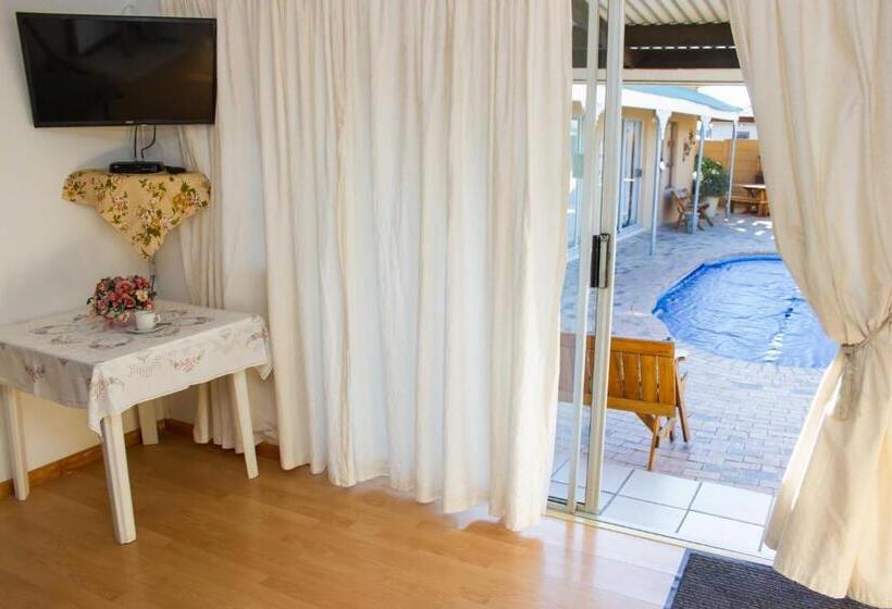 Семейные Апартаменты, De Helling Self Catering