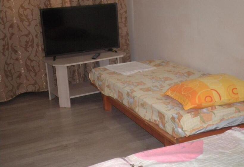 标准三人间共用浴室, Casa Didina