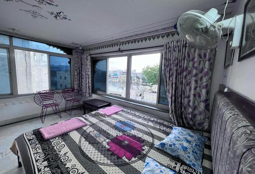 Quarto Estandar Vista Lago, Nukkad Guest House