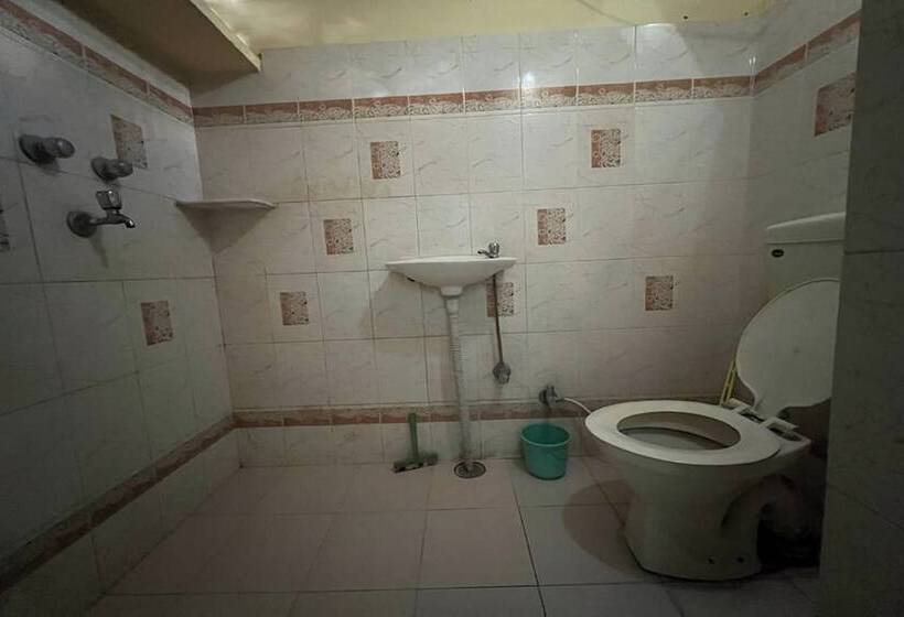 Quarto Estandar, Nukkad Guest House