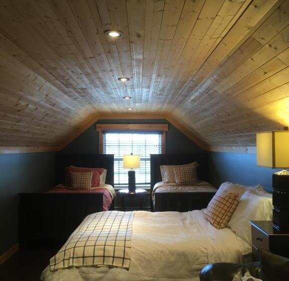 Family Suite, The Deer Lake Loft
