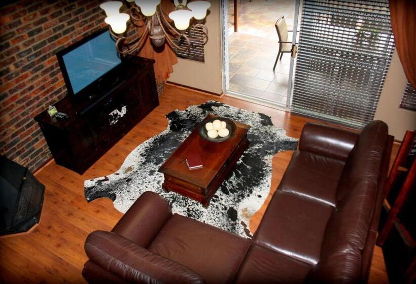 اتاق استاندارد با چشم‌انداز باغ, Krith Guest House