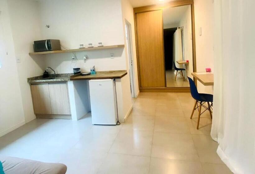 샬레, Pousada Vila De Monaco