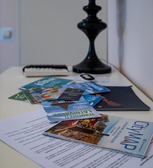 اتاق استاندارد سه نفره, Accomo Apartmanház