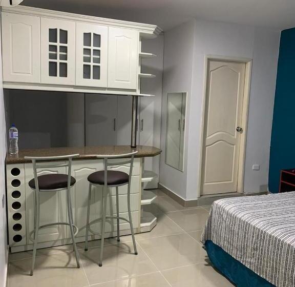 Quarto Triplo Comfort, Suites Fullhouse