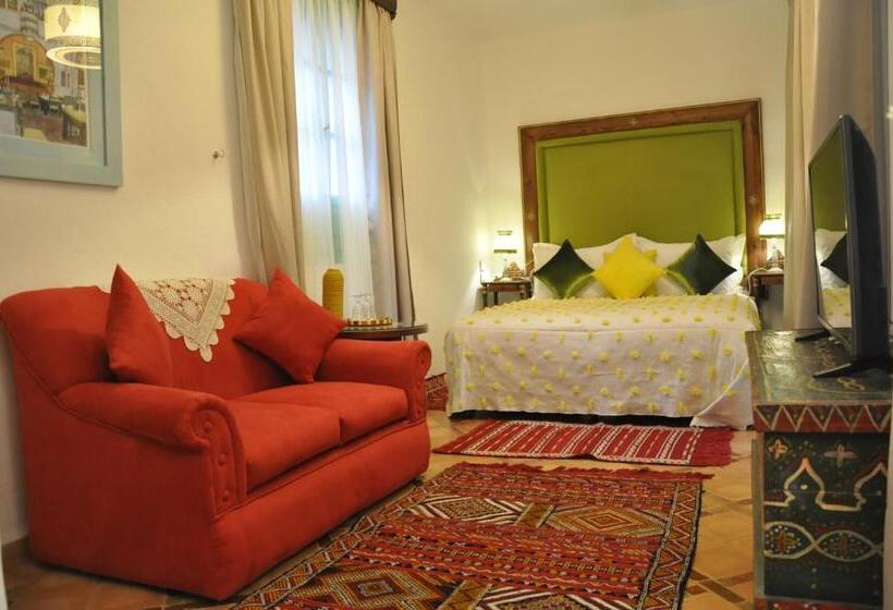 Номер Стандарт, Riad Cherifa