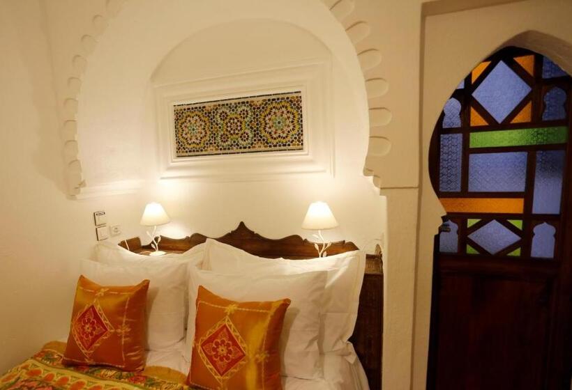 Номер Economy, Riad Cherifa