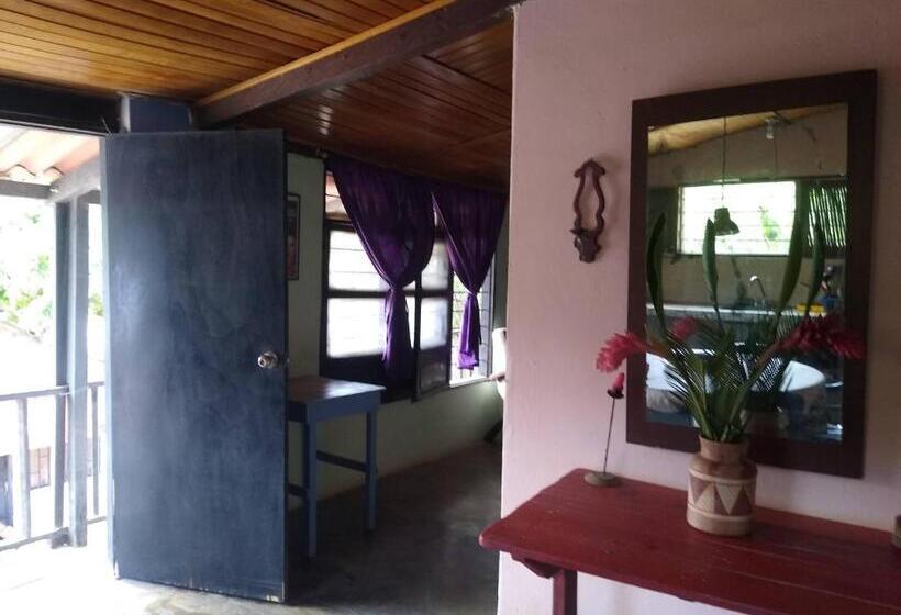 Апартаменты 1 Спальня с Балконом, El Garaje Hostal