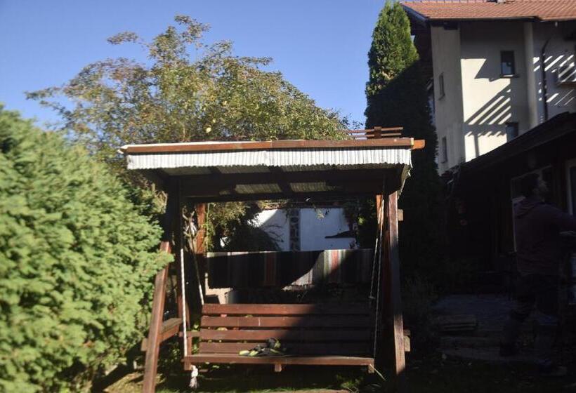 اتاق استاندارد با بالکن, Guest House Zdravets