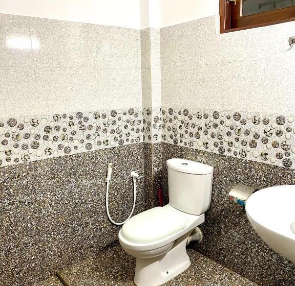 Трехместный Номер Стандарт Вид на Бассейн, Shan Star Weligama