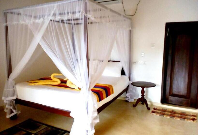 اتاق لوکس با بالکن, Sleepy Head Guesthouse