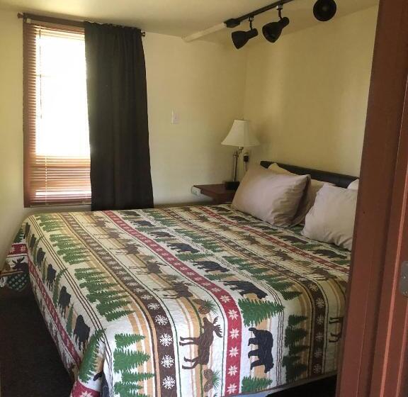 Семейный Номер, Uncle Nicolai S Inn B&b