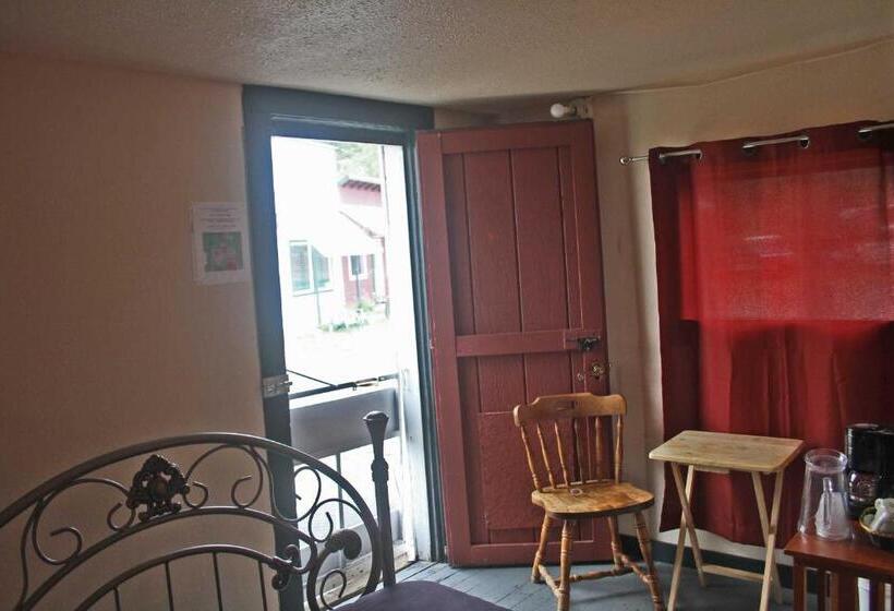 Номер Economy, Uncle Nicolai S Inn B&b