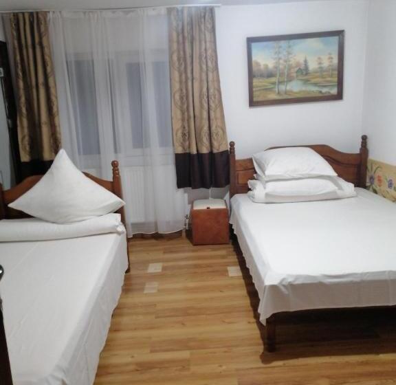 اتاق استاندارد سه نفره, Casa Nobilis