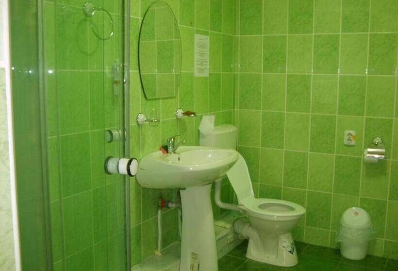 Camera Tripla Standard, Casa Nobilis