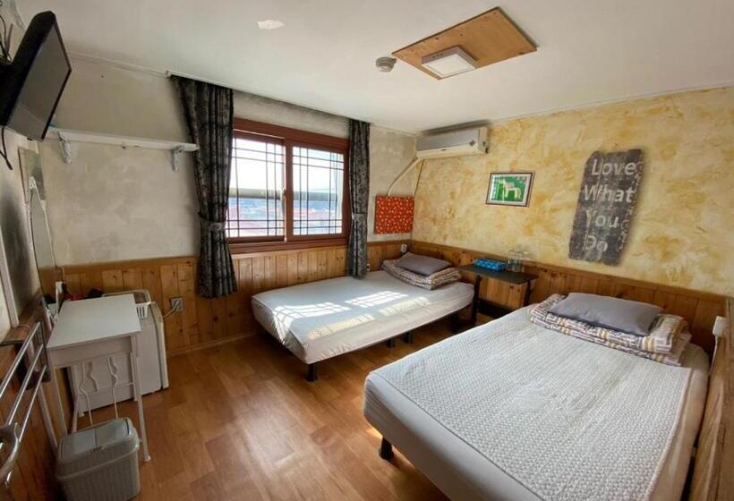Номер Deluxe, Gudeok Guesthouse