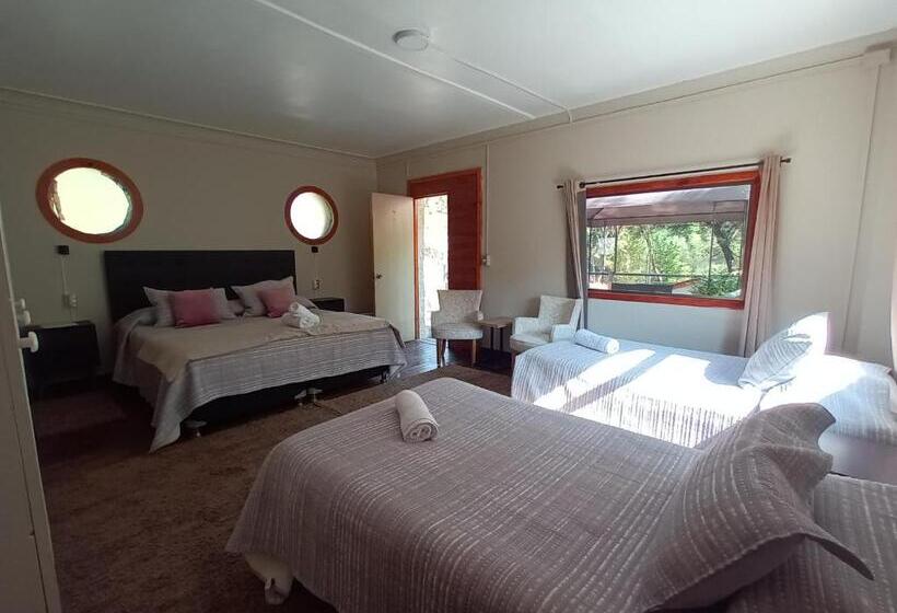Четырехместный Номер Стандарт, Hostal Los Peñones