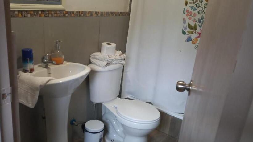 Номер Стандарт Трехместный, Hostal Los Peñones