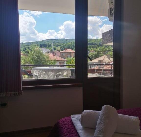 ベーシックルーム, Guest House Bа́kish Obzor