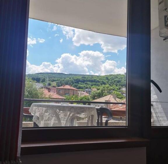 基本间, Guest House Bа́kish Obzor