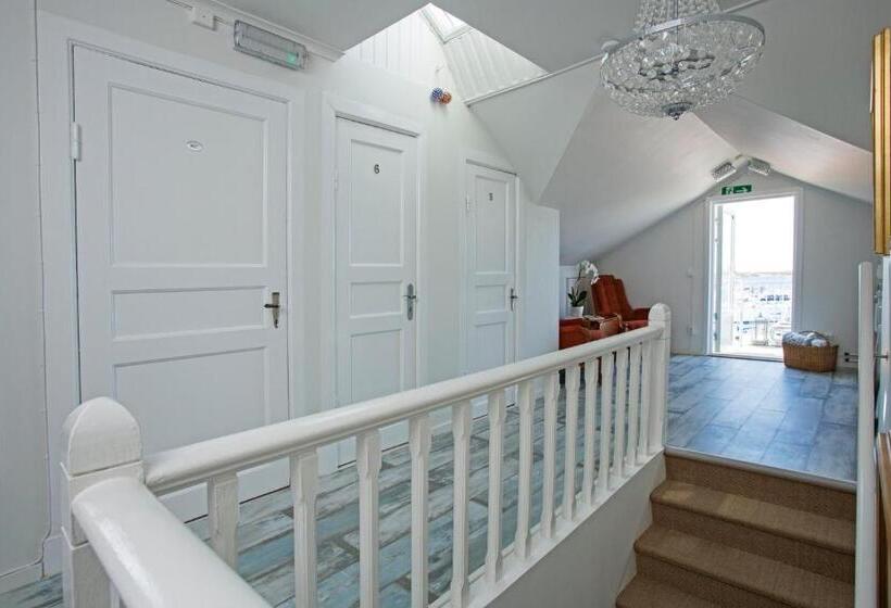غرفة قياسية ثلاثية حمام مشترك, Villa Evalotta