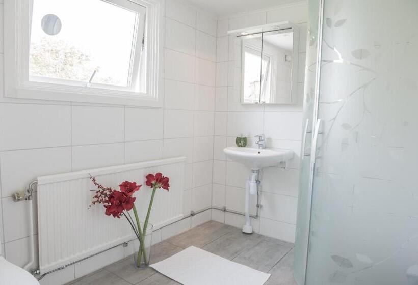 غرفة عائلية حمام مشترك, Villa Evalotta