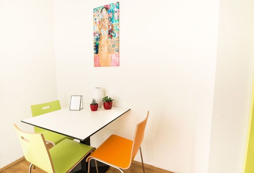 스탠다드 스튜디오, Mynext  Johannesgasse Apartments