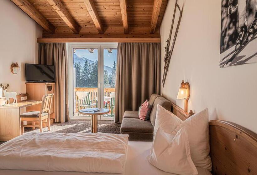 Номер Стандарт с Балконом, Sweet Cherry   Boutique & Guesthouse Tyrol