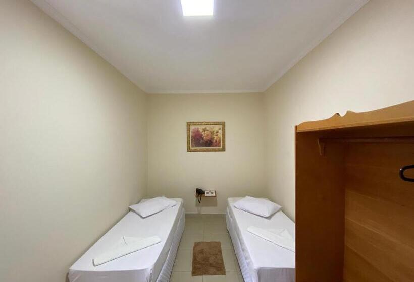 디럭스 트리플 룸, Graal Inn Queluz