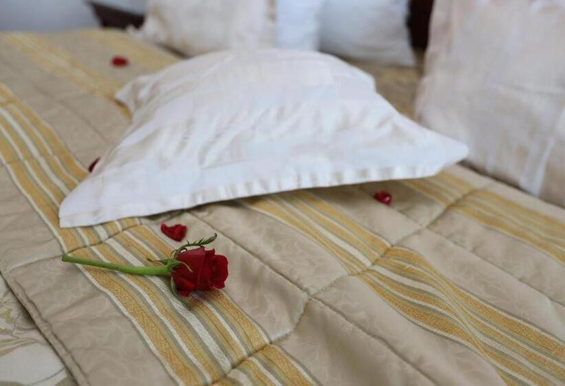 آپارتمان لوکس 1 خوابه, Apart Hotel Integra