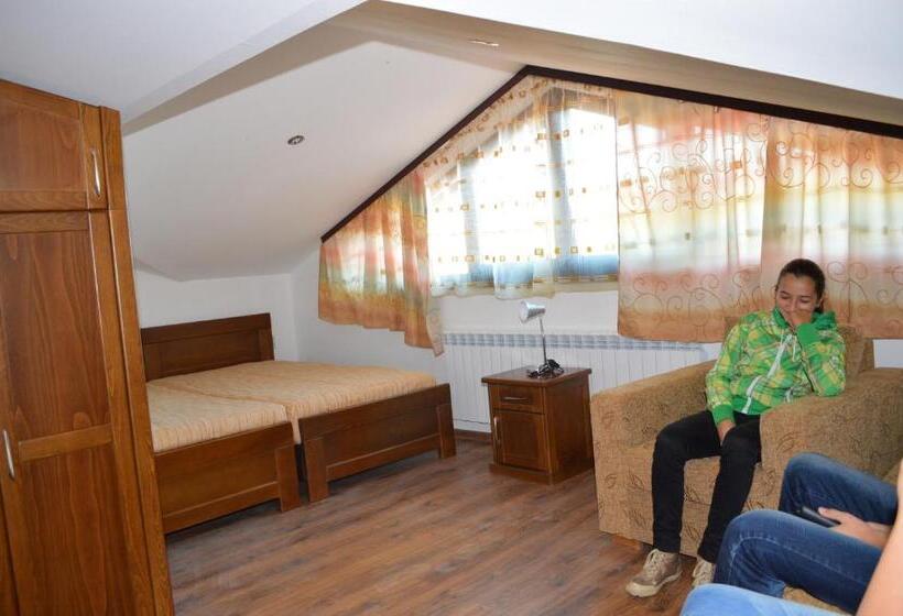 Четырехместный Номер Стандарт, De Yan Guest House