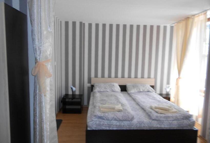 Номер Deluxe, Guest House Tsenovi