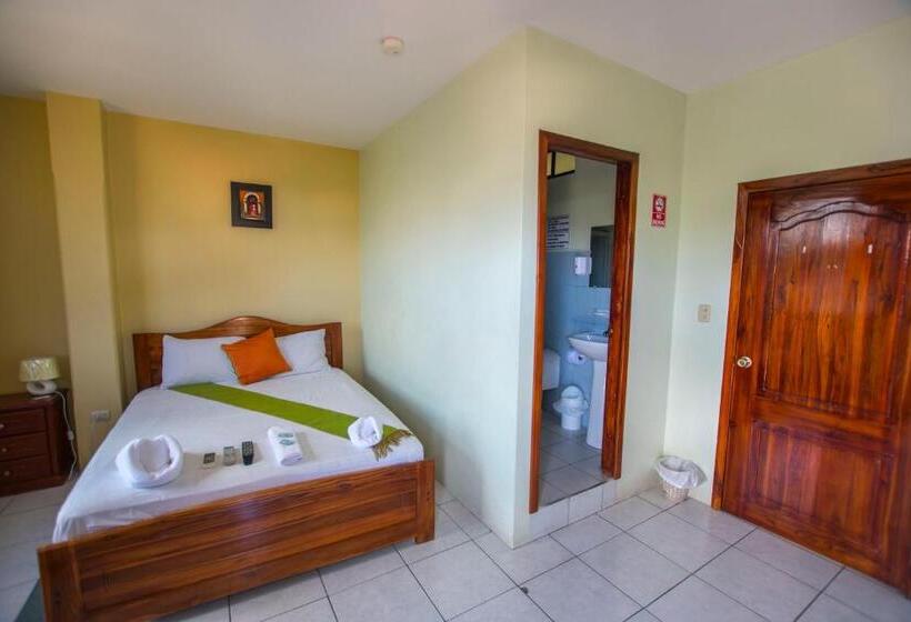 Quarto Deluxe Vista Mar com Sacada, Hostal Andry