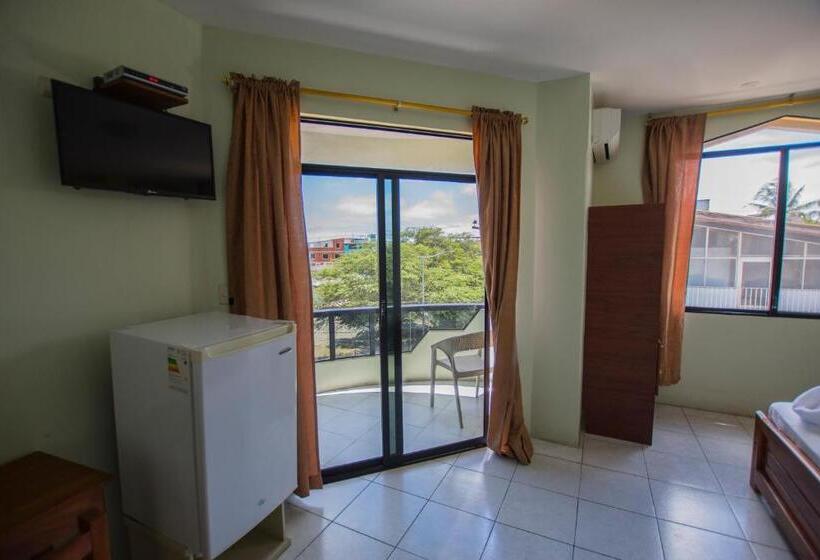 Номер Deluxe Вид на Море с Балконом, Hostal Andry