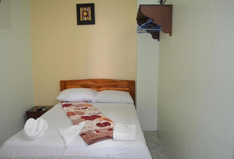 Quarto Deluxe, Hostal Andry