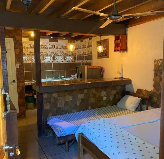 Номер Стандарт, Hostal Cecilia
