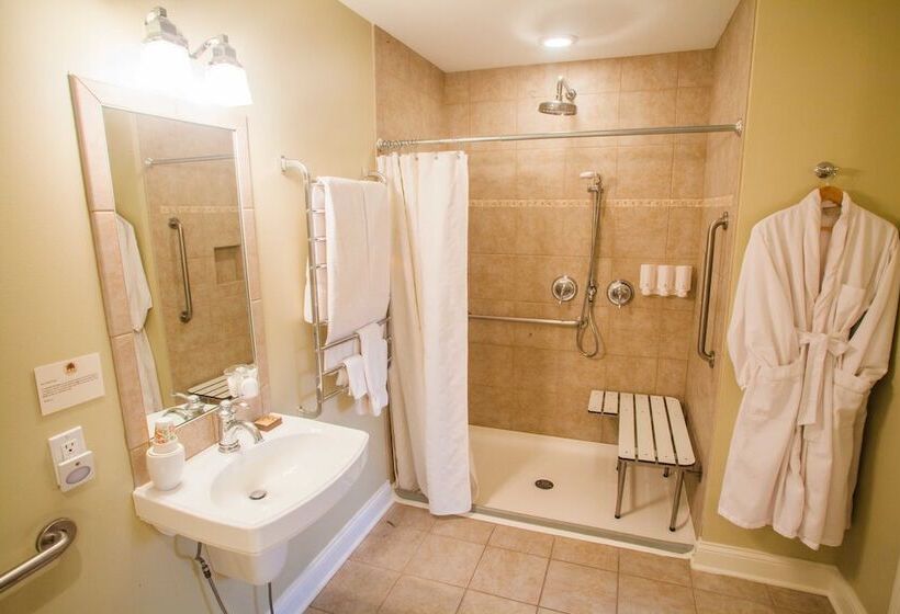 Люкс 2 Спальни, Seven Oaks Bed & Breakfast