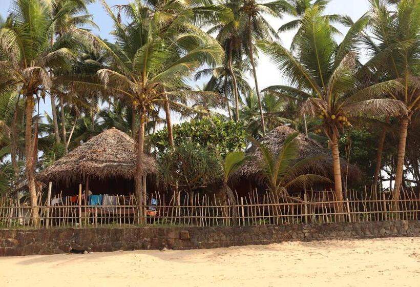 Standard Bungalow, Galawatta Beach Resort