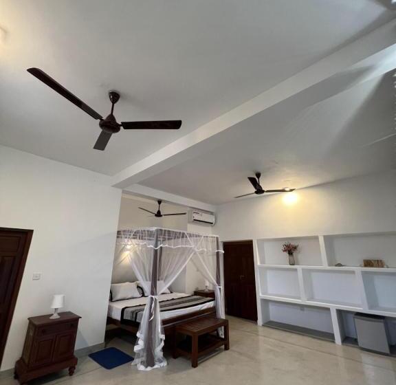 1 Bedroom Apartment Sea View, Galawatta Beach Resort