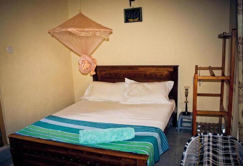 اتاق استاندارد, Suwani Pinnawala Homestay