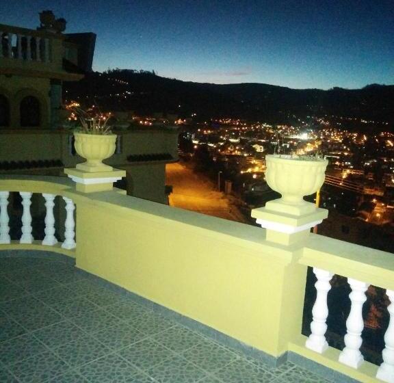 Quarto Superior, Hostal Curiñan