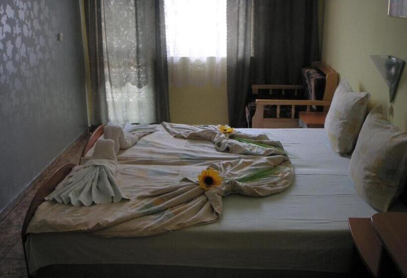Номер Стандарт с Террасой, Violeta 7 Guest House